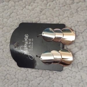 10 For $10 New jasmine lane earrings